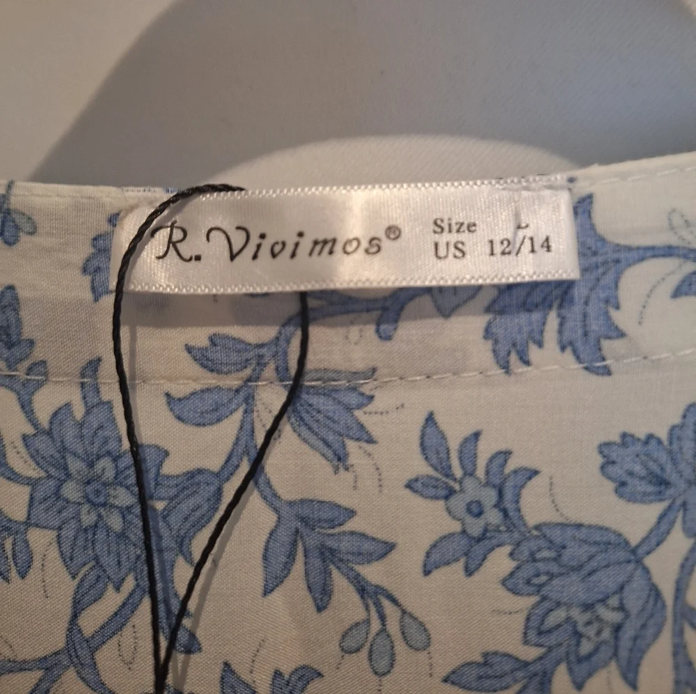 R. Vivimos Floral Blue and White Maxi Dress Size 12/14